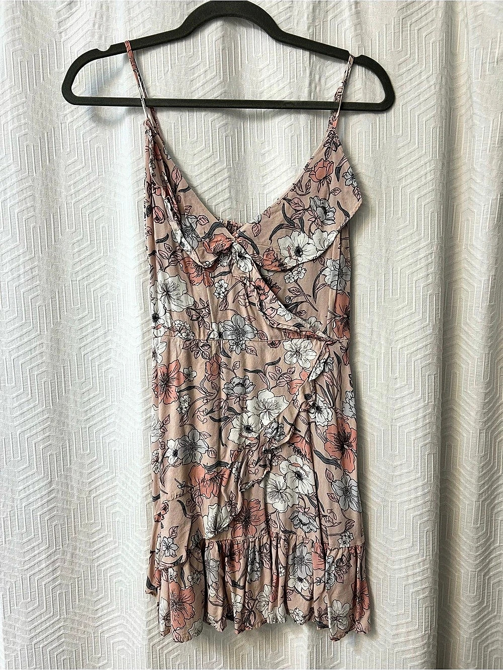 Aeropostale Floral Mini Dress in Pink & white